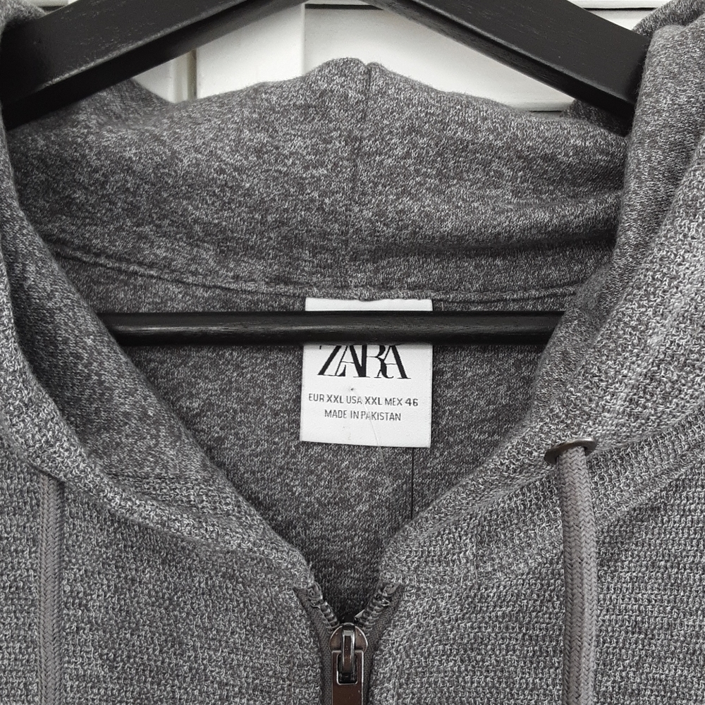 Zara - Picture 3 of 4